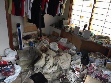 4 一戸建ての汚部屋片付け・清掃、ビフォー