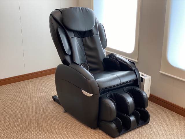 22358580 s 処分されるマッサージチェア