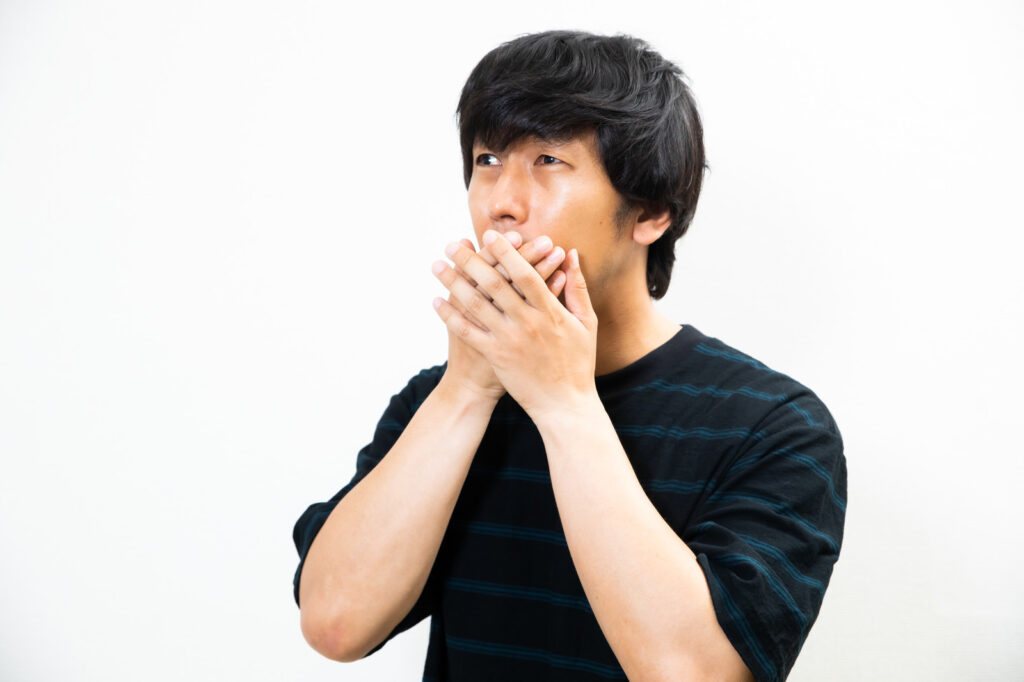 af8c4eeb9b02ae9d0a3e7803fffde6f0 1 断捨離はメリットだけじゃないと驚く男性