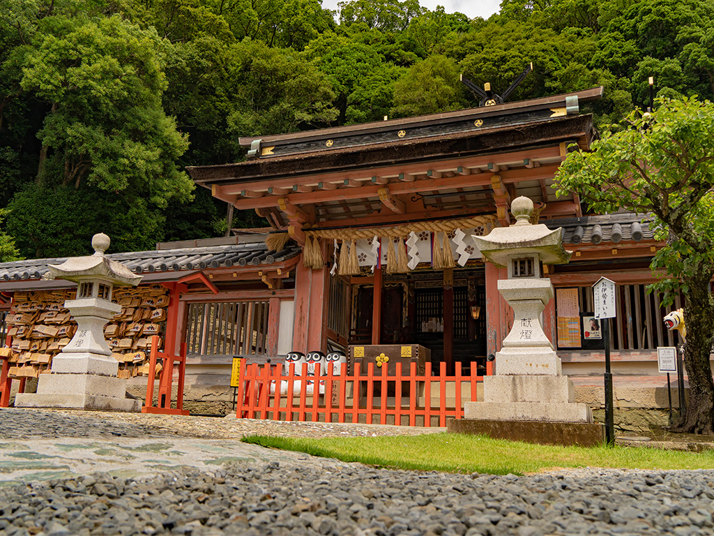kamidana 3 神社の門