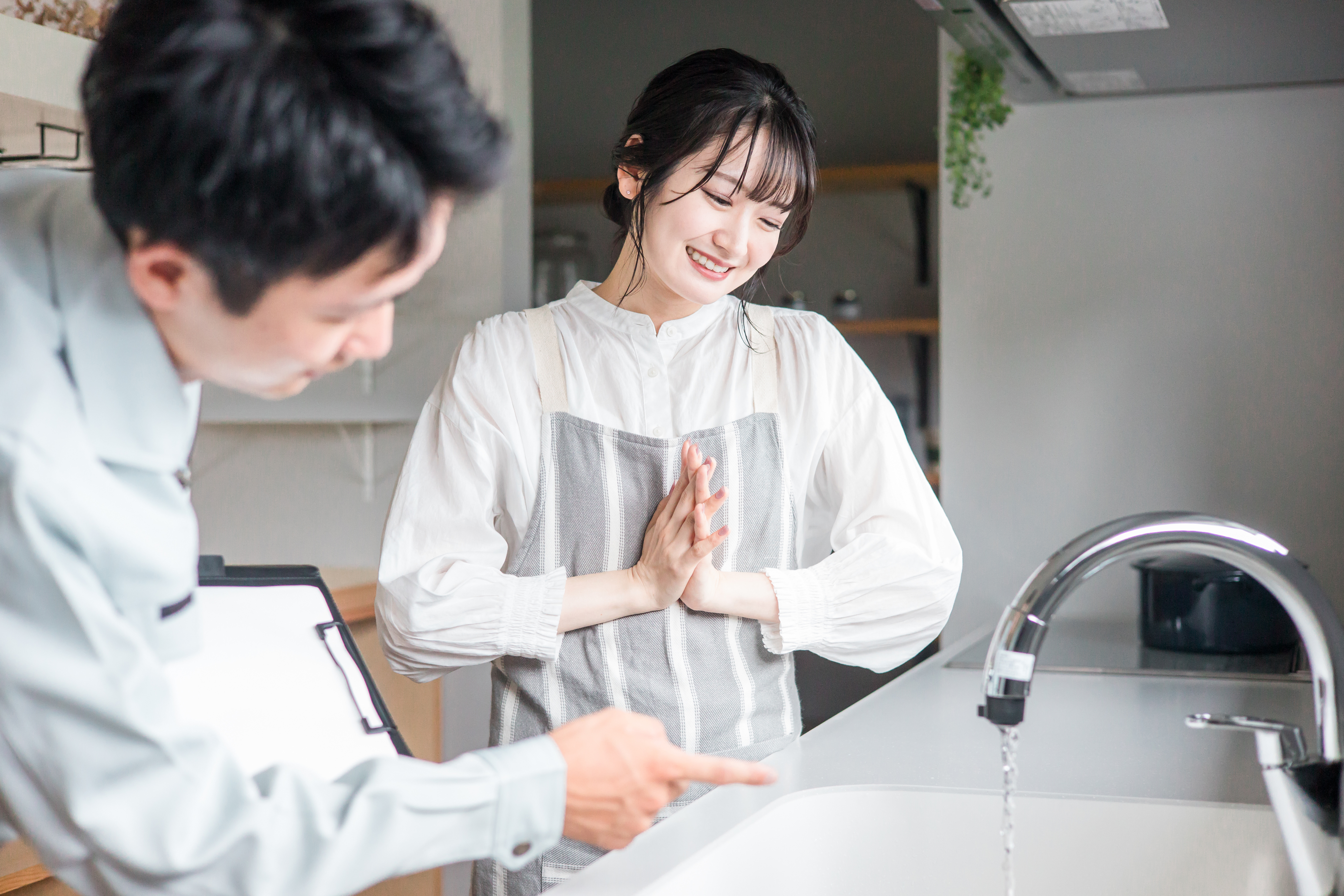 AdobeStock 719763154 ブルークリーンのような業者