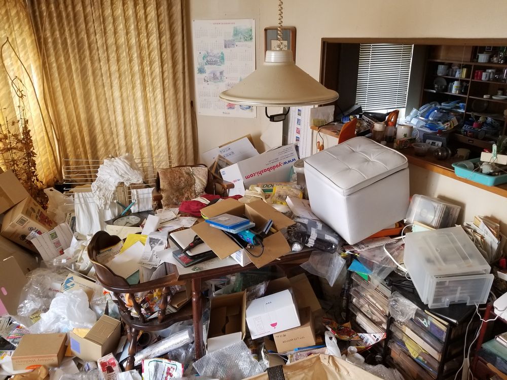 汚部屋・ゴミ屋敷になる病気・精神疾患とは？原因や対処法を徹底解説