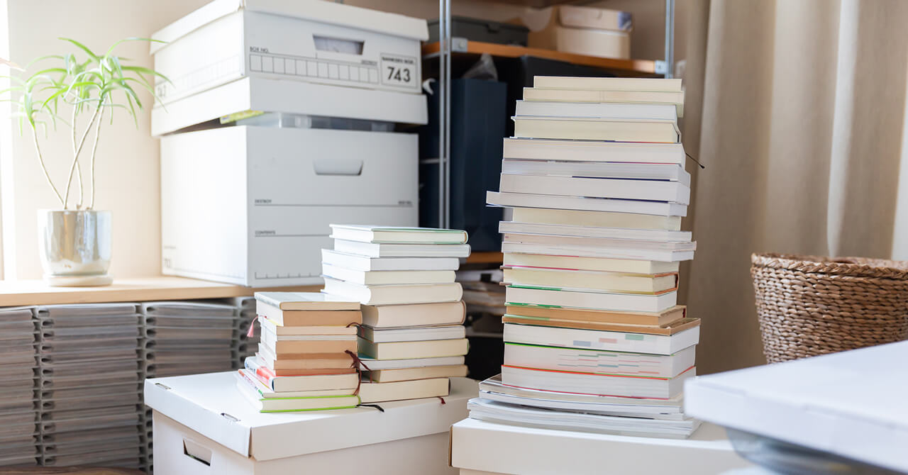 240417 books decluttering 01